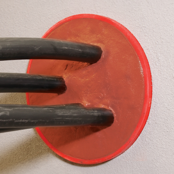 Duct Seal LG with RedStuff, within a duct completly sealed againt water & gas ingress.